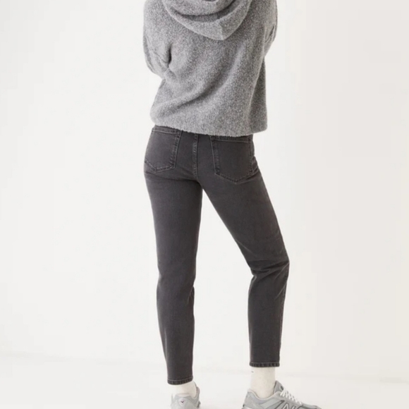 FRANK & OAK Stevie Tapered Fit Sustainable Denim Mom Jeans High Waist Ankle - Picture 2 of 13